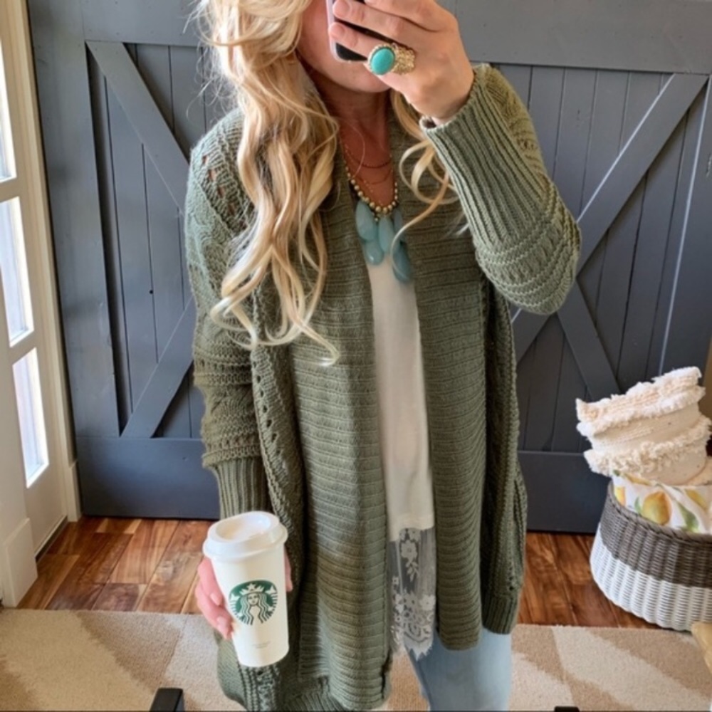Olive Cable Knit Cardigan Sweater 🌾 - Picture 4 of 4